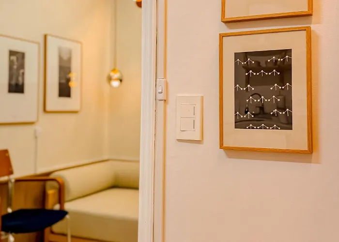 Apartamento 10 Minutes To Hongdae, Gongdeok Station, Mangwon Market, 10 Minutes To Itaewon, Haebangchon & 명동 Seúl