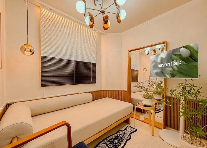10 Minutes To Hongdae, Gongdeok Station, Mangwon Market, 10 Minutes To Itaewon, Haebangchon & 명동 Apartamento *