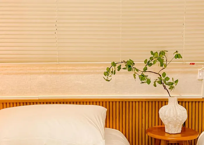 Apartamento 10 Minutes To Hongdae, Gongdeok Station, Mangwon Market, 10 Minutes To Itaewon, Haebangchon & 명동